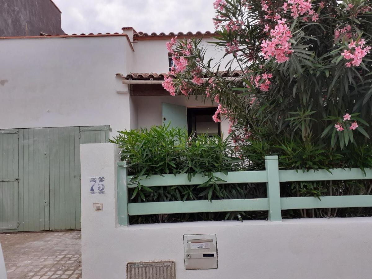 Villa Au Soleil De La Grande Bleue Sainte-Marie Exterior foto